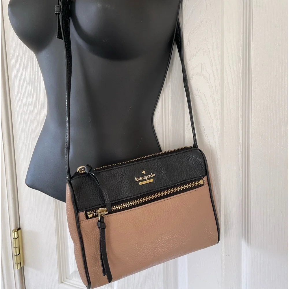 Kate Spade Mini Cayli Jackson Street Crossbody, Good used condition!